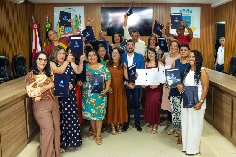 Foto: Prefeitura realiza enquadramento de 18 professores da rede municipal
