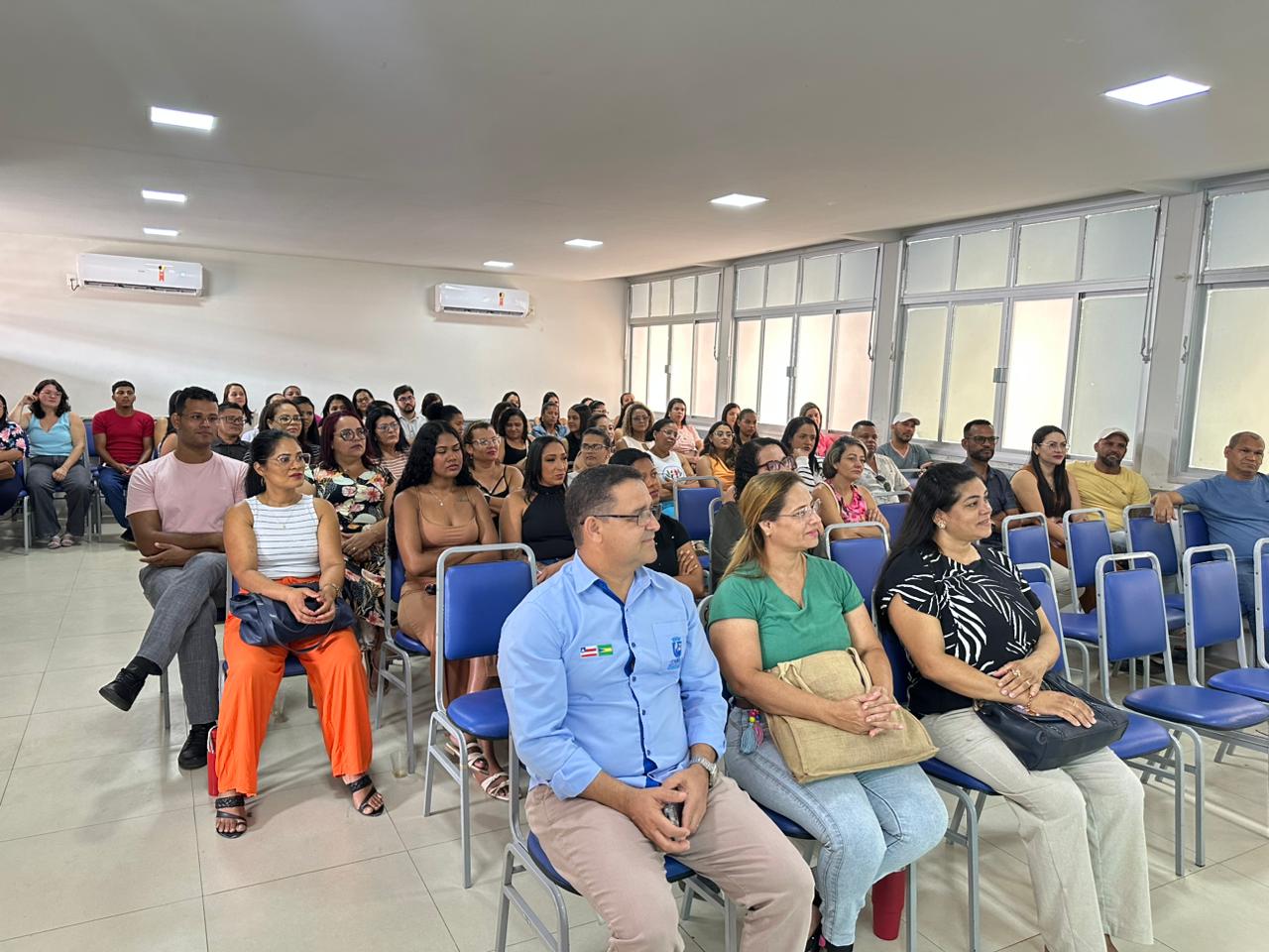 Prefeitura de Itabela e SEBRAE capacitam profissionais da sade em atendimento humanizado