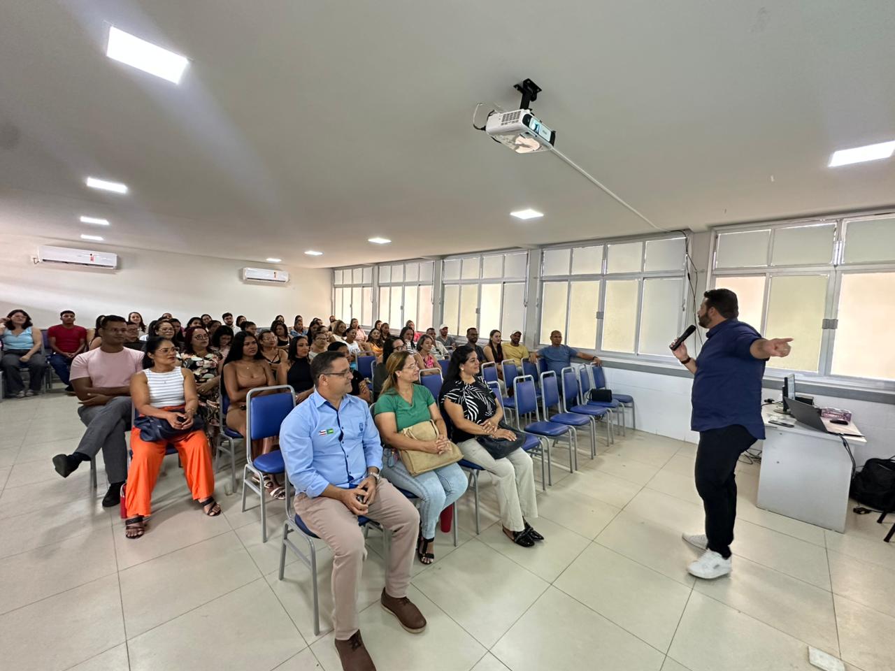 Prefeitura de Itabela e SEBRAE capacitam profissionais da saúde em atendimento humanizado Prefeitura de Itabela e SEBRAE capacitam profissionais da saúde em atendimento humanizado