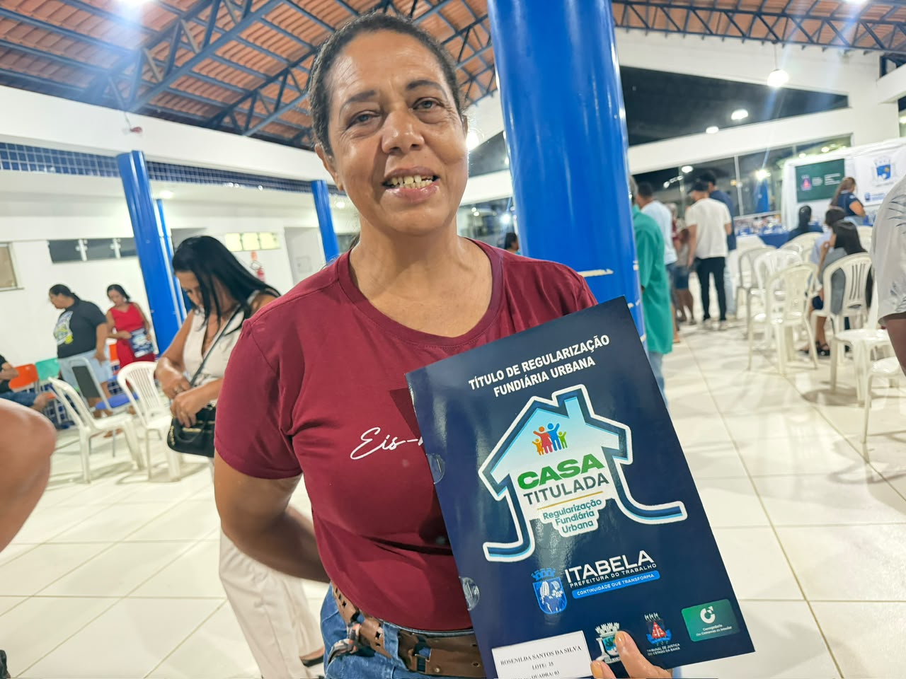Prefeitura de Itabela garante 322 t�tulos de propriedade para fam�lias do bairro Pereir�o