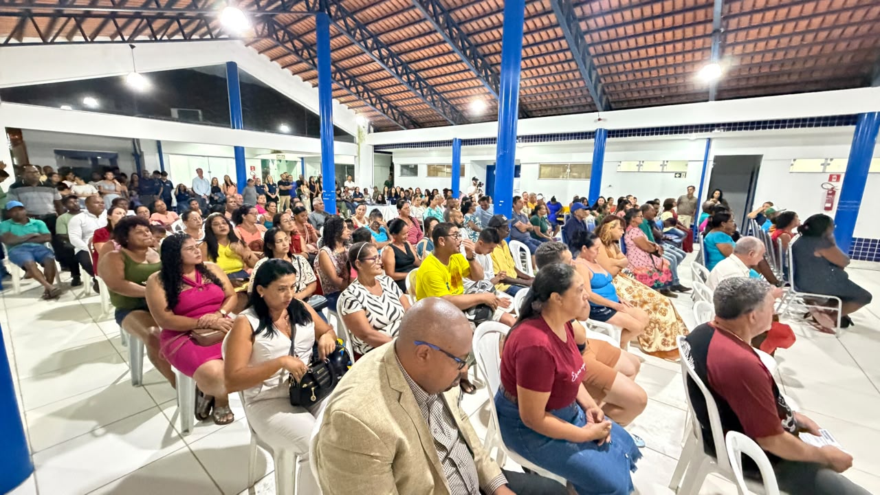 Prefeitura de Itabela garante 322 t�tulos de propriedade para fam�lias do bairro Pereir�o